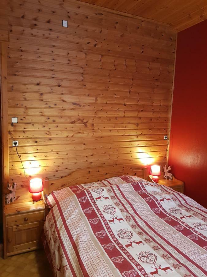 Chalet des pins d'Autriche Comblain-Fairon Exterior foto